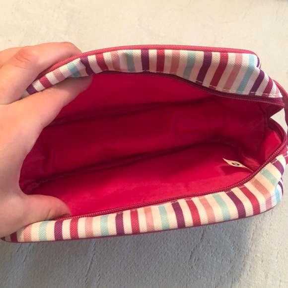 Travel Make Up Bag! - Picture 3 of 3
